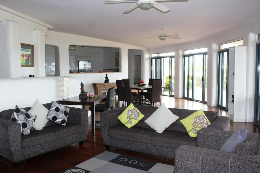 Anchorage Beach Resort Viseisei Eksteriør billede